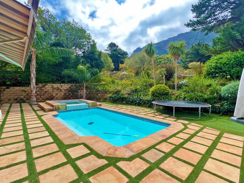 5 Bedroom Property for Sale in Ruyteplaats Western Cape